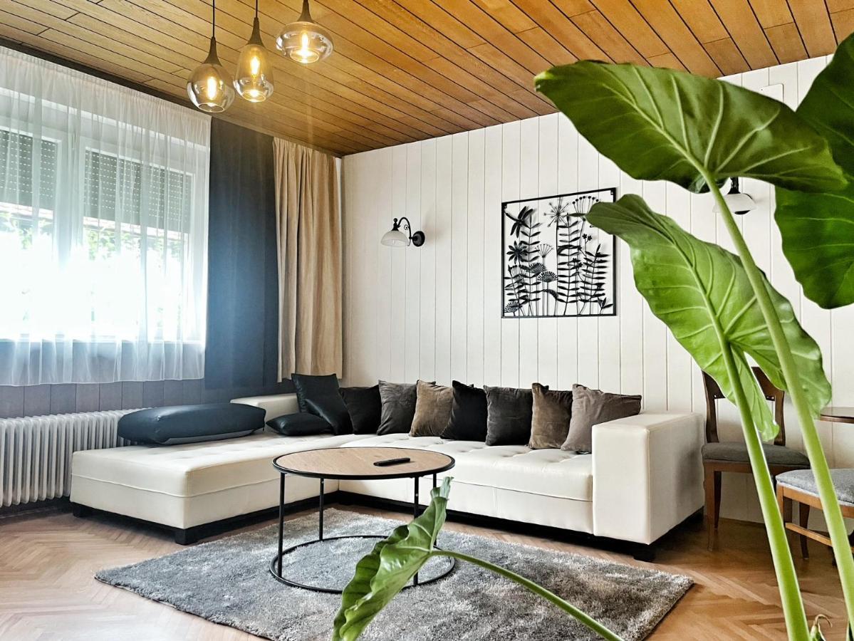 Papas Apartment Lesce  Exteriör bild